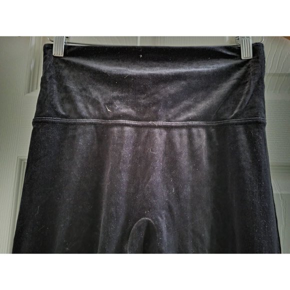 Spanx Black Velvet legging Slimming Shapewear size medium soft - Picture 12 of 12